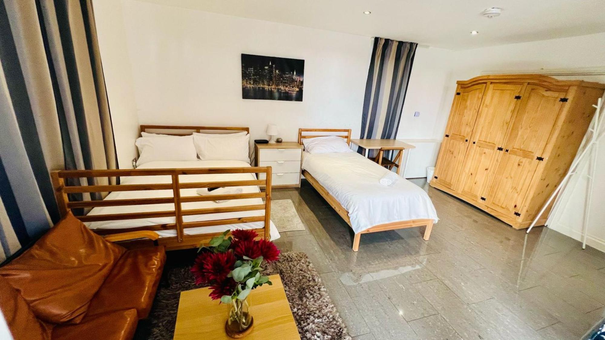 City View Sunset Luxurious Apartment In London Zone-1 Including One Family Twin Room With Its Own Stunning Private Terrace ภายนอก รูปภาพ