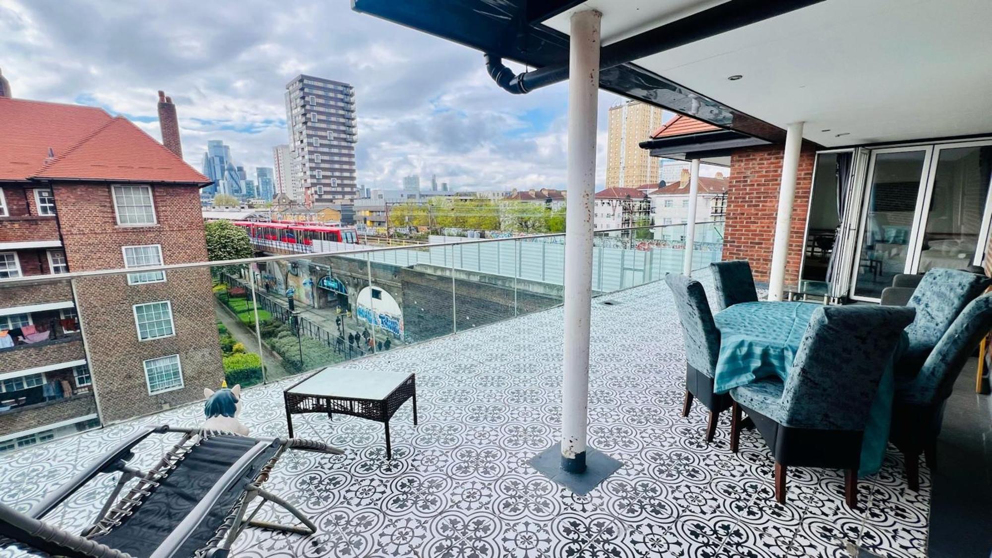 City View Sunset Luxurious Apartment In London Zone-1 Including One Family Twin Room With Its Own Stunning Private Terrace ภายนอก รูปภาพ
