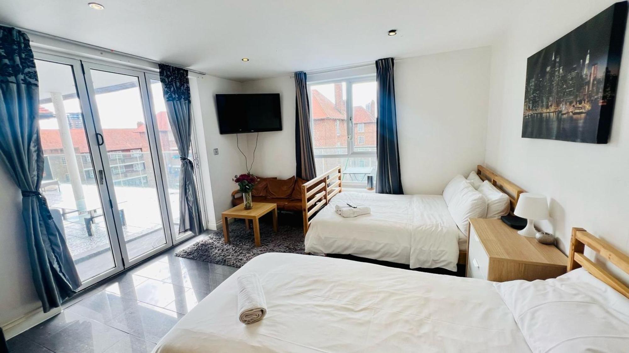 City View Sunset Luxurious Apartment In London Zone-1 Including One Family Twin Room With Its Own Stunning Private Terrace ภายนอก รูปภาพ